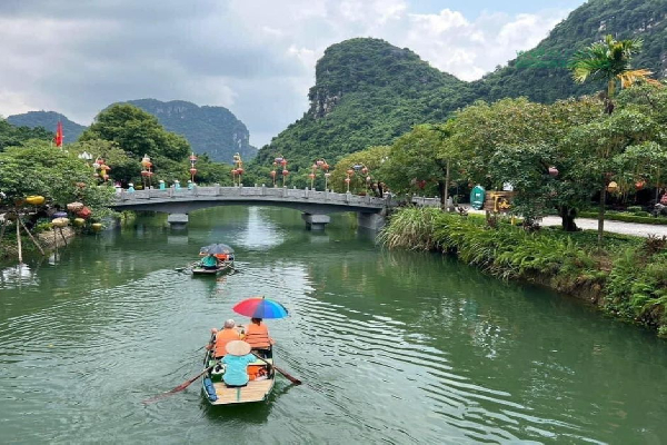 Paket Wisata Vietnam di Hanoi Halong Trang An  5 Hari 4 Malam - photo 22